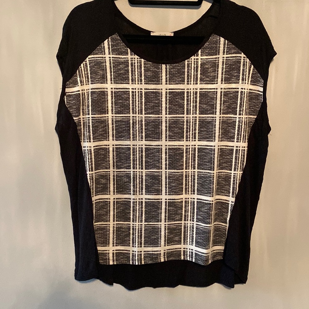 Black and white plaid capped sleeve too